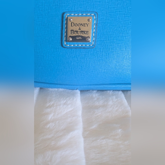 Dooney & Bourke Lexi Convertible Crossbody Vibrant Blue - Picture 3 of 11